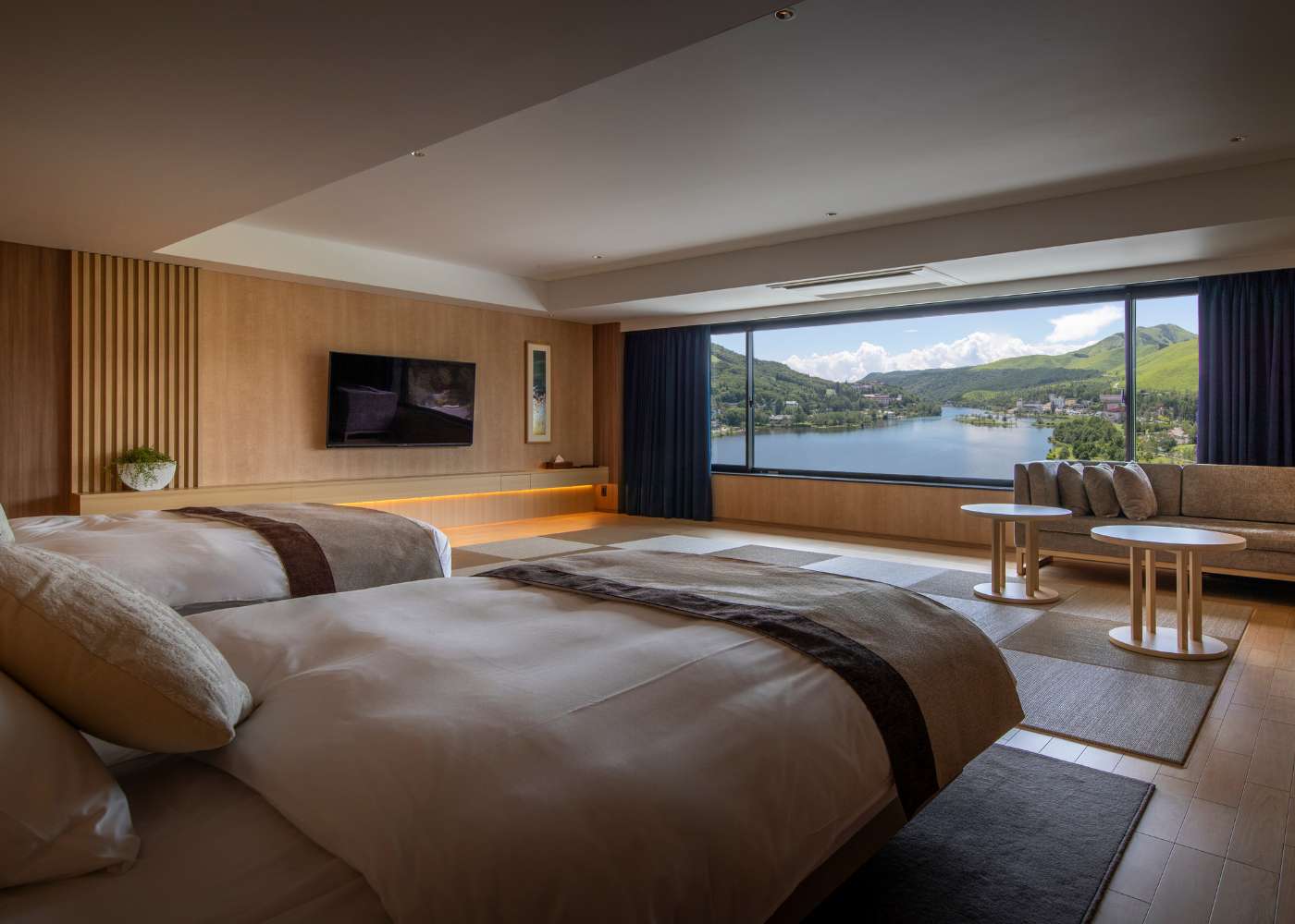 Corner Suite