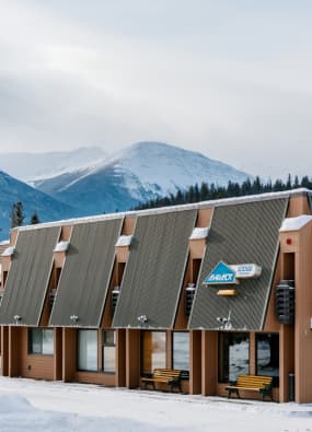 Marmot Lodge Exterior