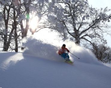 Powder skiing at Nozawa Onsen Powder skiing at Nozawa Onsen