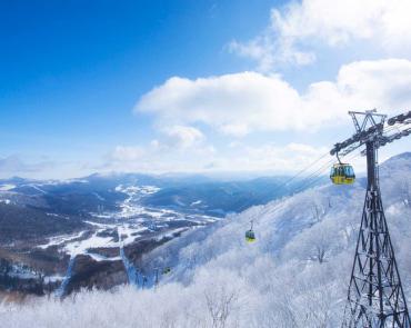 Tomamu Ski Resort Gondola Tomamu Ski Resort Gondola