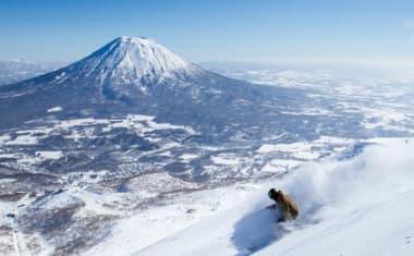 Skiing at Niseko